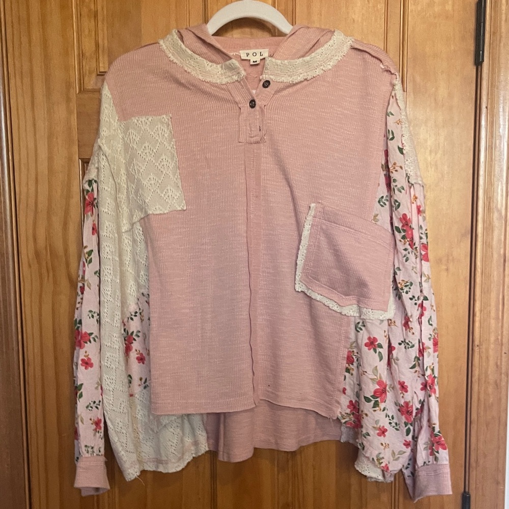 POL NWOT Blush and Floral Patchwork Top Size M